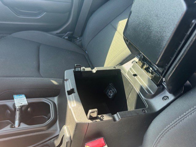 Used 2022 Jeep Gladiator Willys AWD/4WD image 24