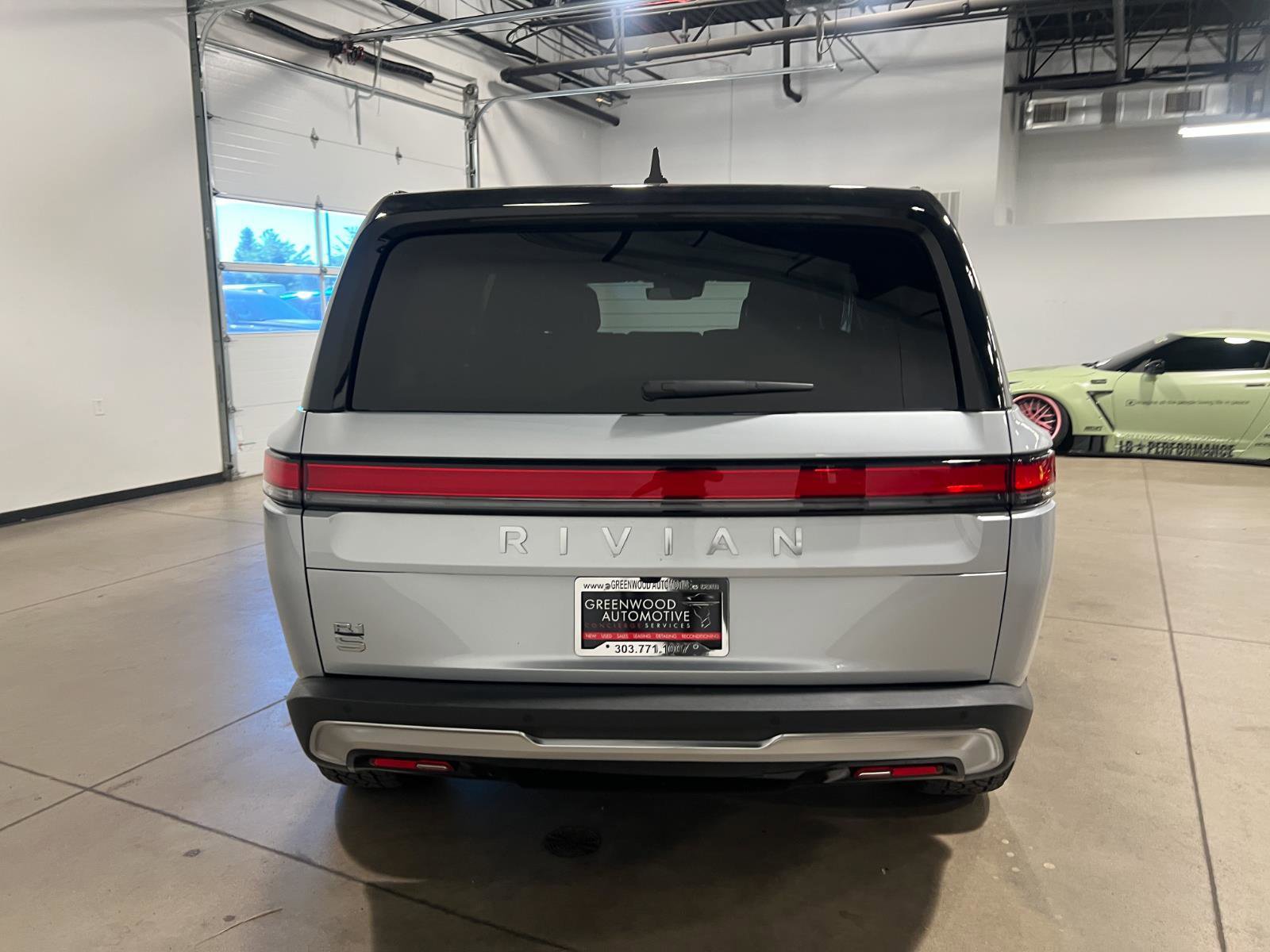 Used 2026 Rivian R1S Adventure AWD/4WD image 3