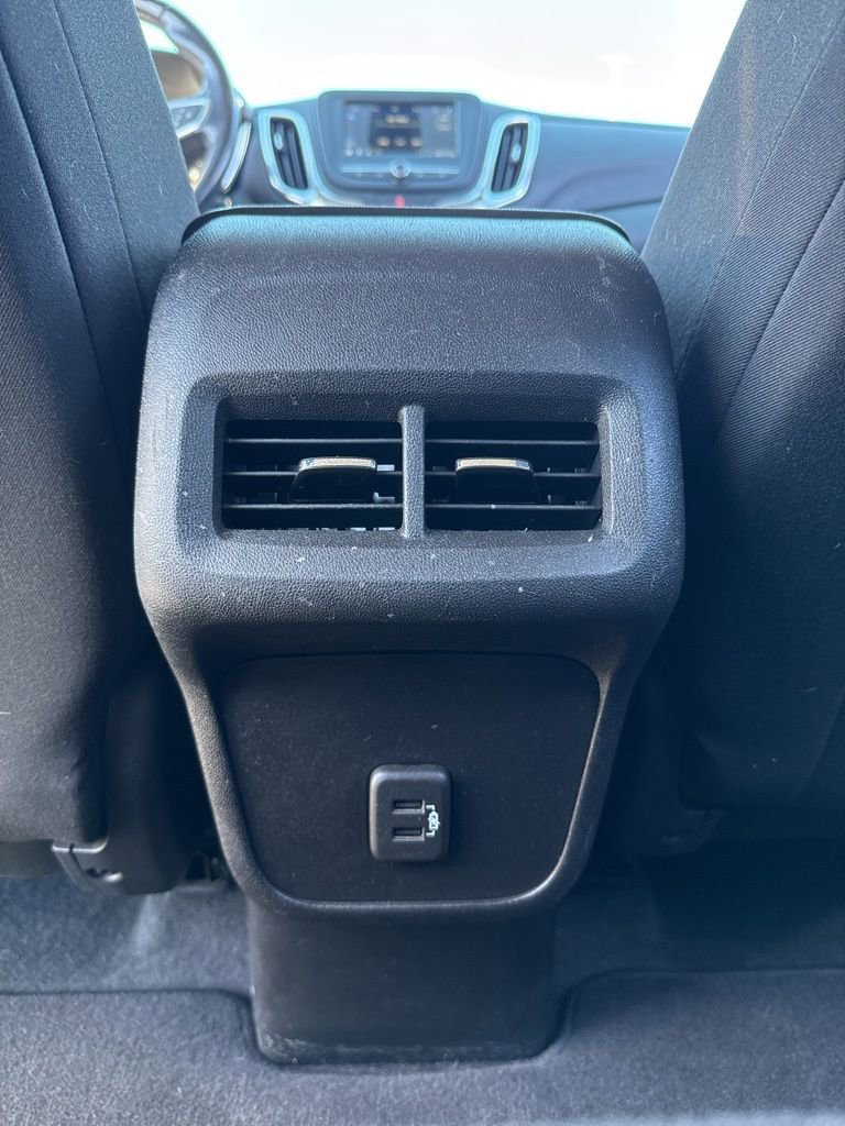 Used 2019 Chevrolet Equinox LT image 19