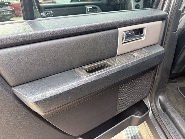 Used 2017 Ford Expedition EL Limited w/ Equipment Group 301A image 24