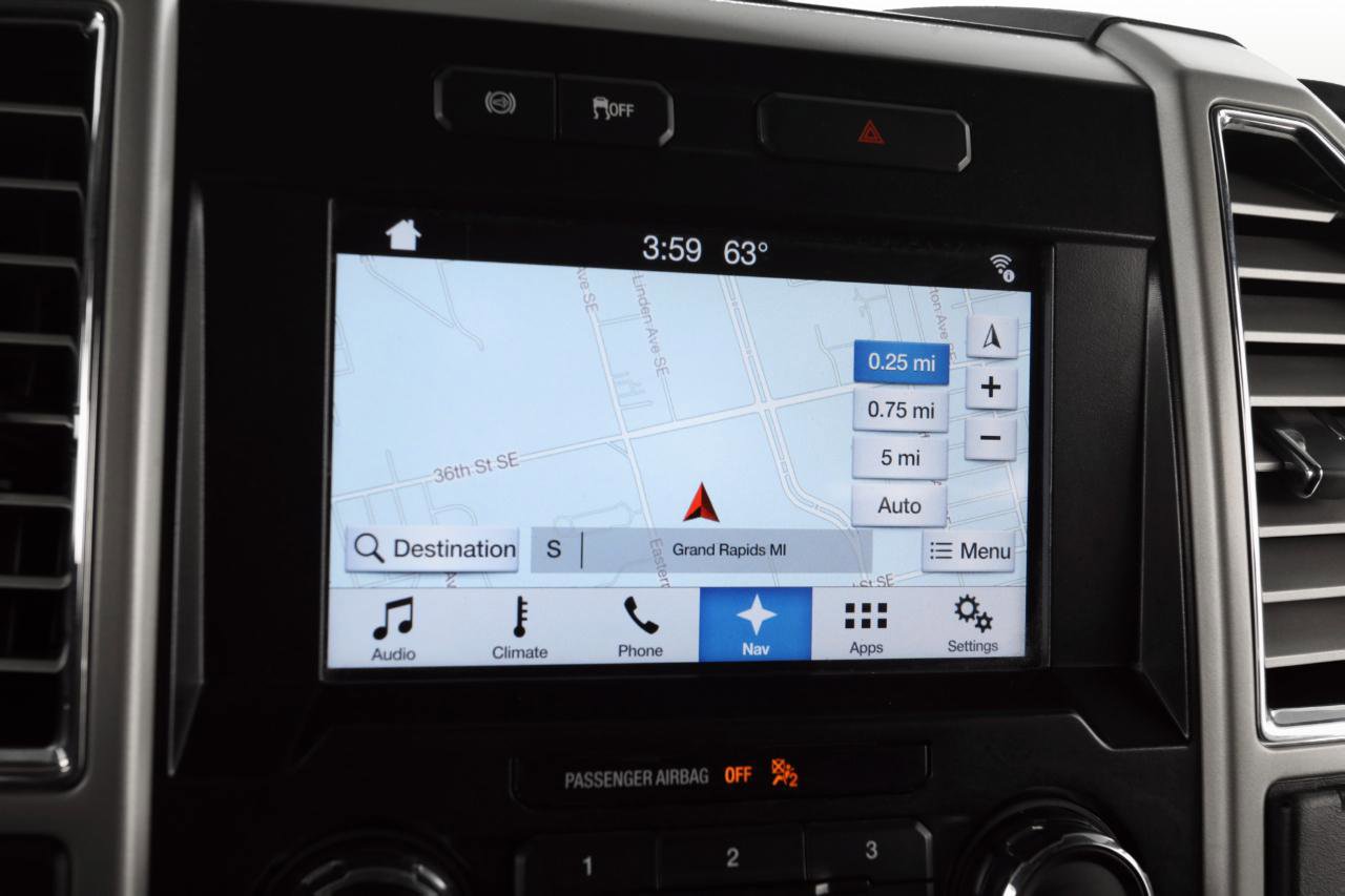 Used 2017 Ford F250 Lariat w/ Camper Package image 29