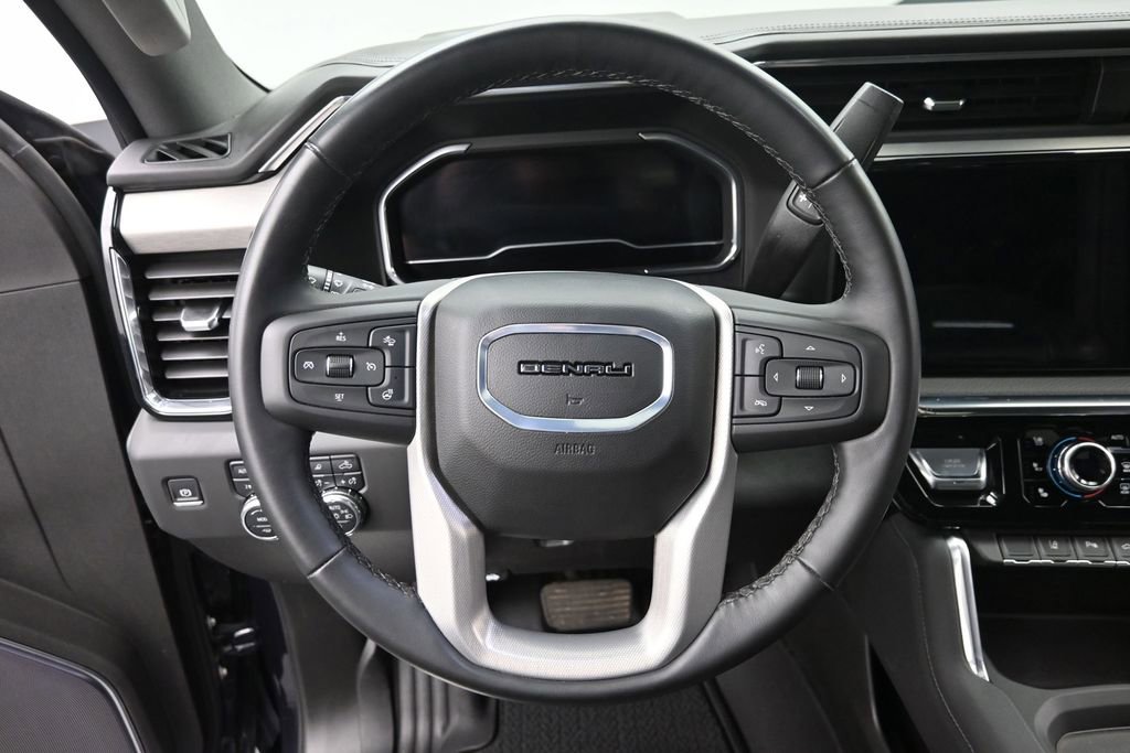 Used 2025 GMC Sierra 2500 Denali w/ Denali Reserve Package AWD/4WD image 14