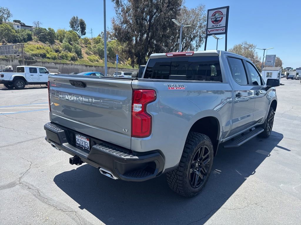 Used 2025 Chevrolet Silverado 1500 LT Trail Boss w/ Convenience Package II AWD/4WD image 9