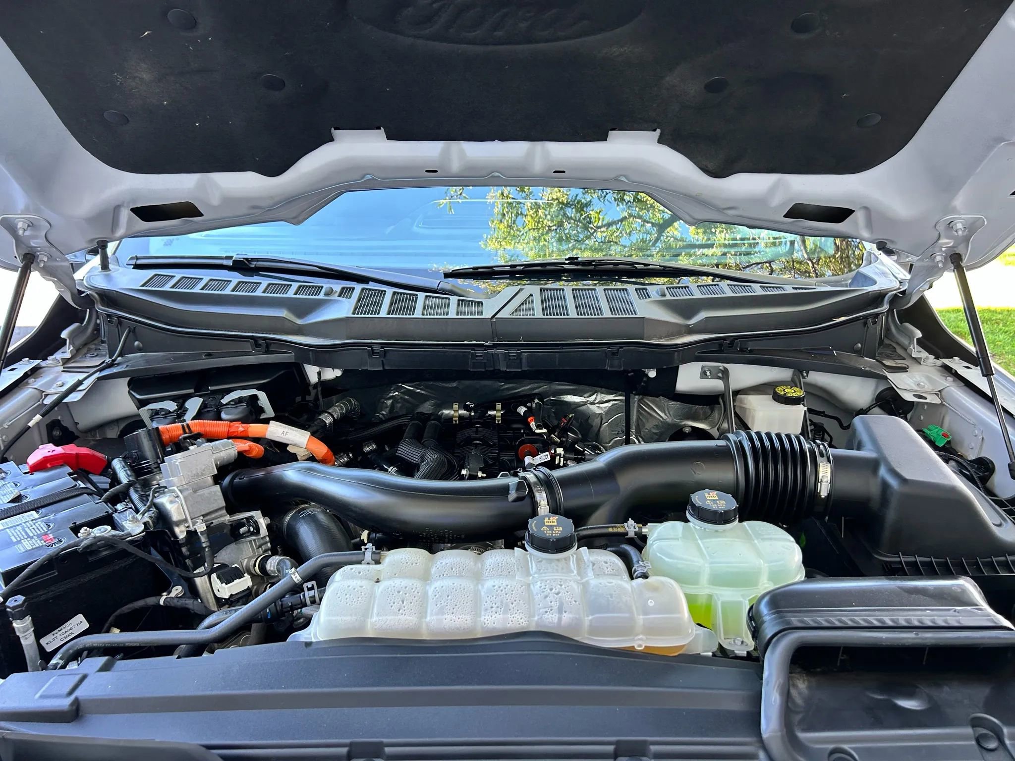 Used 2024 Ford F150 XLT w/ Mobile Office Package image 37