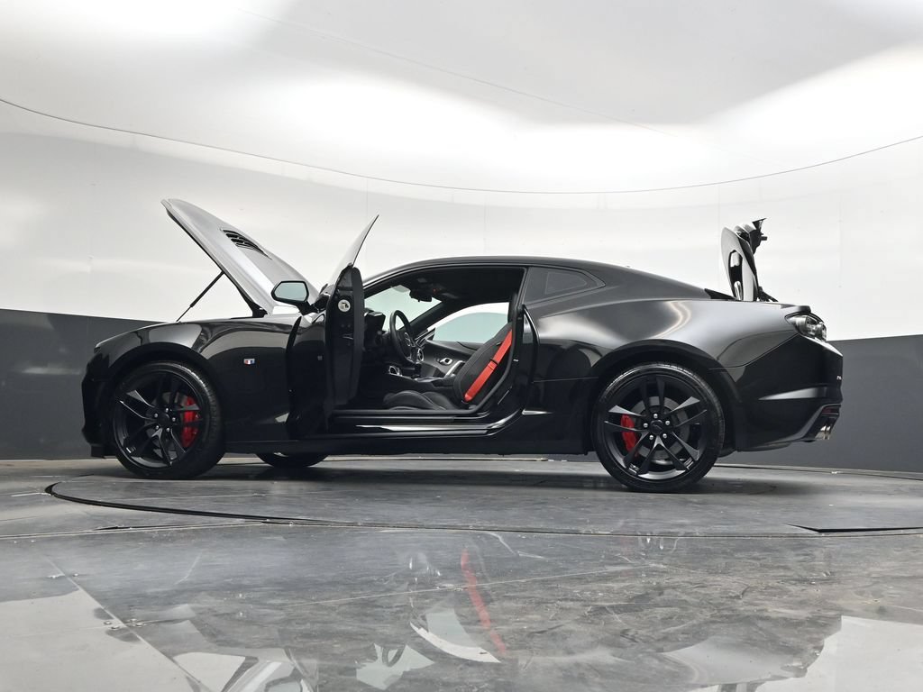 Used 2023 Chevrolet Camaro SS RWD image 43