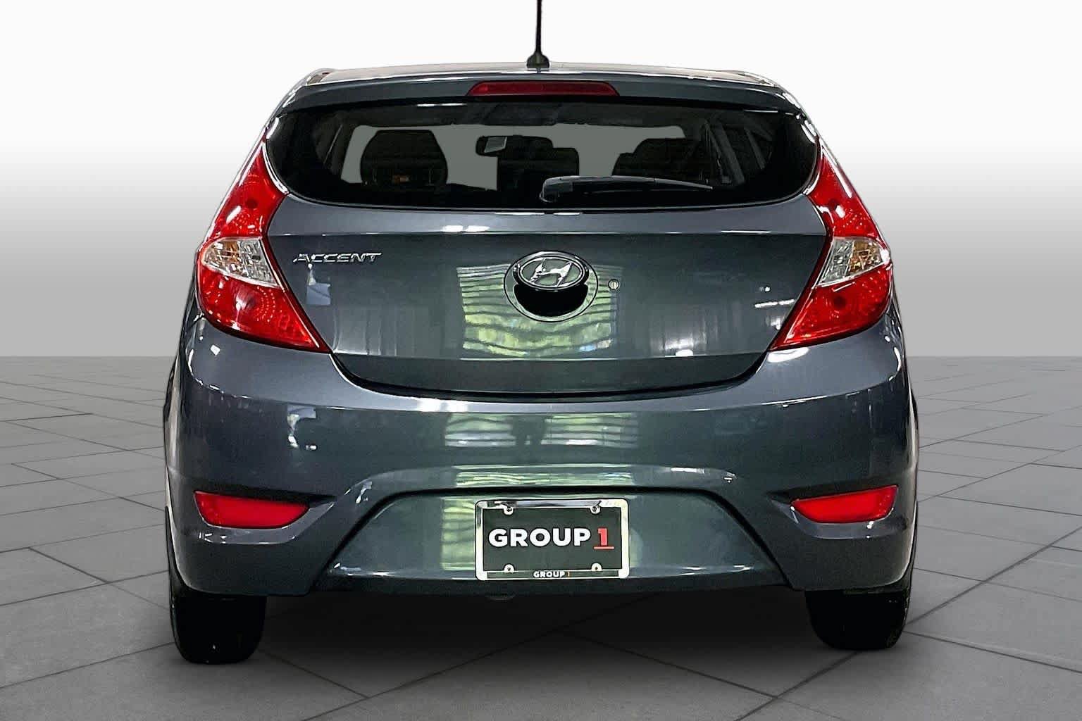 Used 2012 Hyundai Accent GS FWD image 5