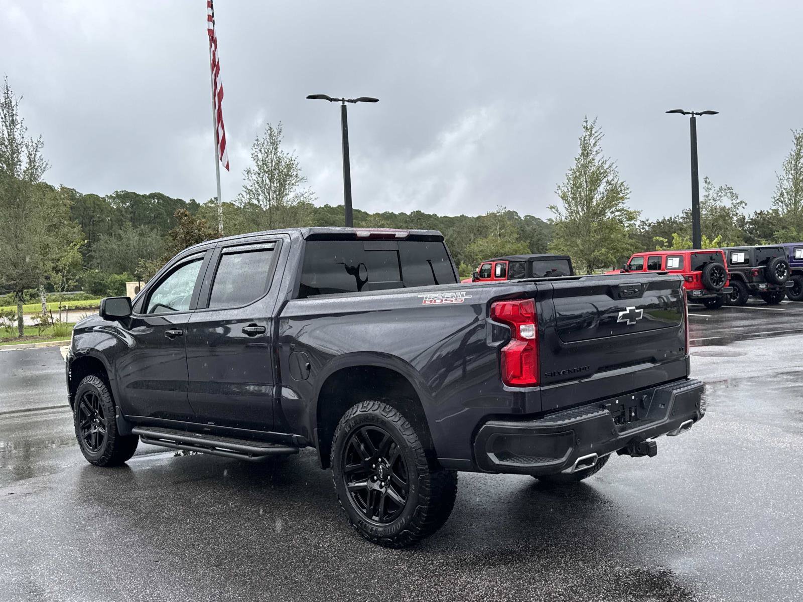 Used 2022 Chevrolet Silverado 1500 LT Trail Boss w/ LT Trail Boss Premium Package AWD/4WD image 6