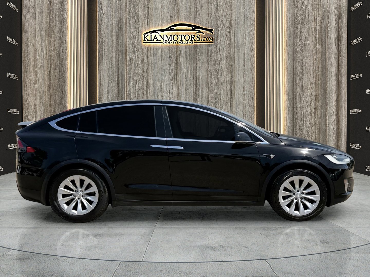 Used 2020 Tesla Model X Long Range AWD/4WD image 19