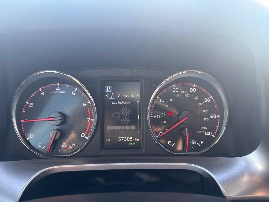 Used 2019 Chevrolet Traverse LT FWD image 11