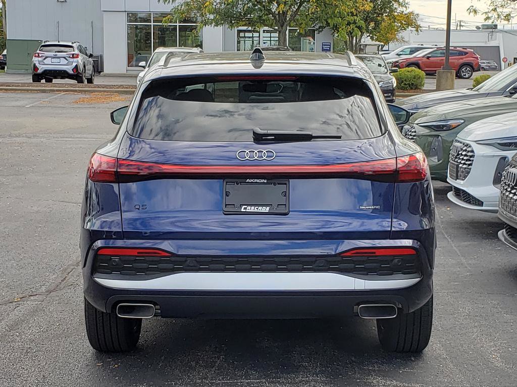 New 2025 Audi Q5 Premium Plus w/ Premium Plus AWD/4WD image 4