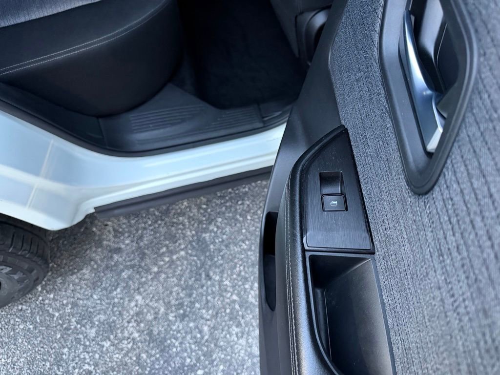 Used 2023 Nissan Rogue SV image 20