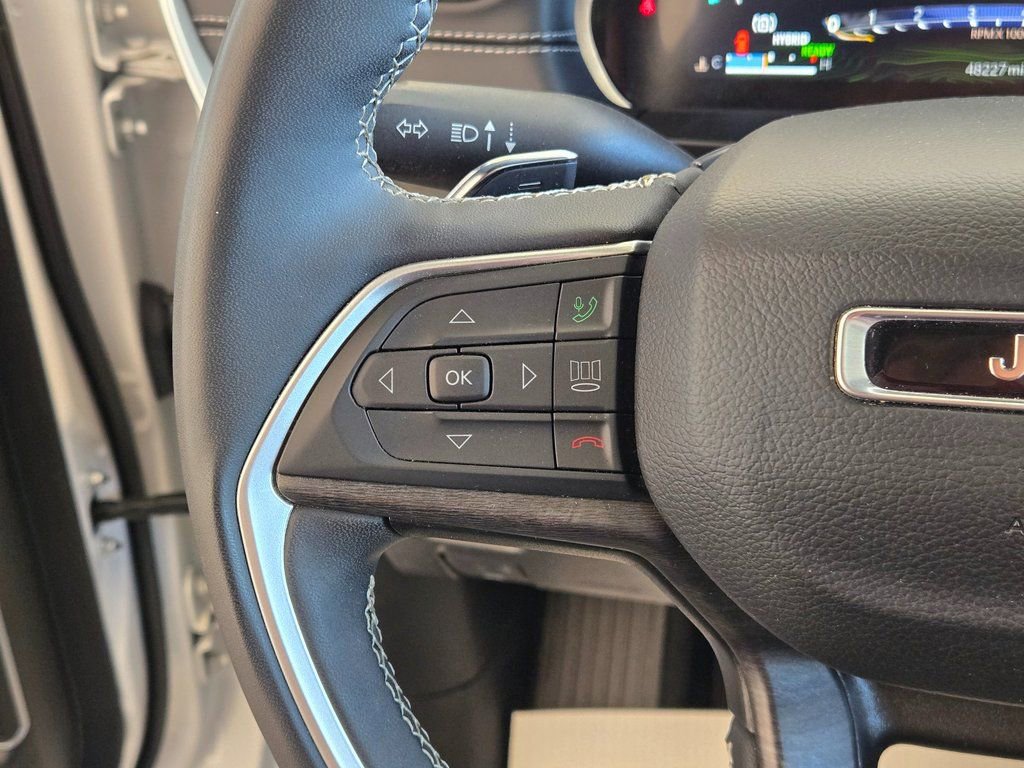 Used 2024 Jeep Grand Cherokee Limited 4xe image 15