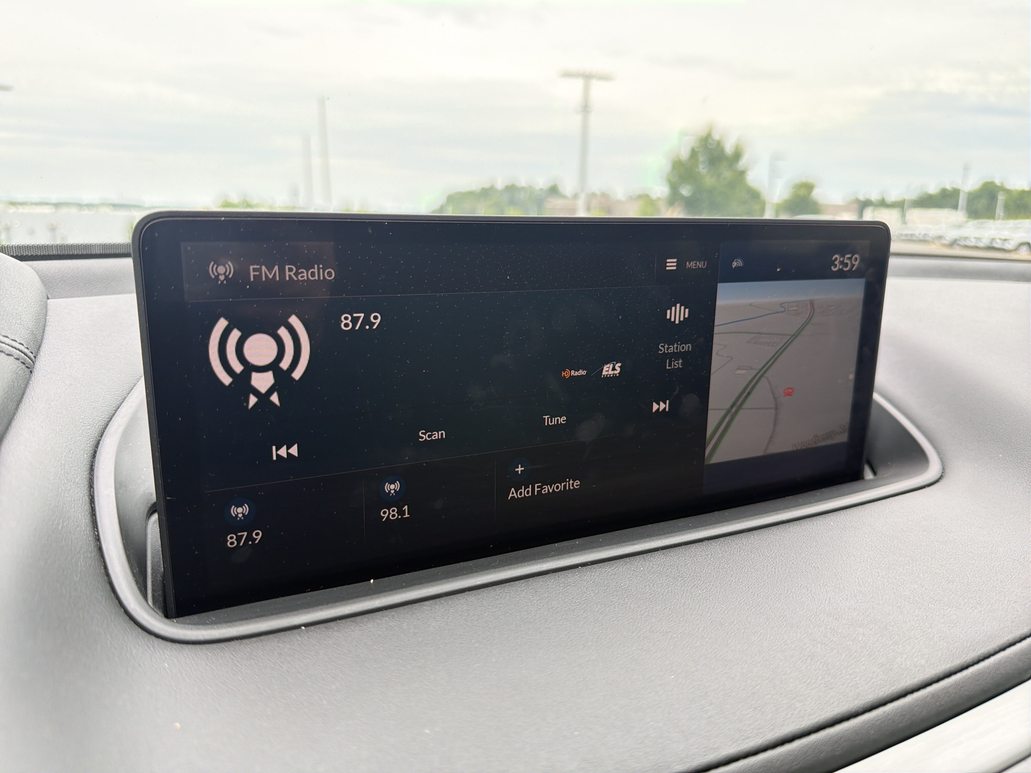 Certified 2023 Acura MDX SH-AWD w/ Technology Package image 23