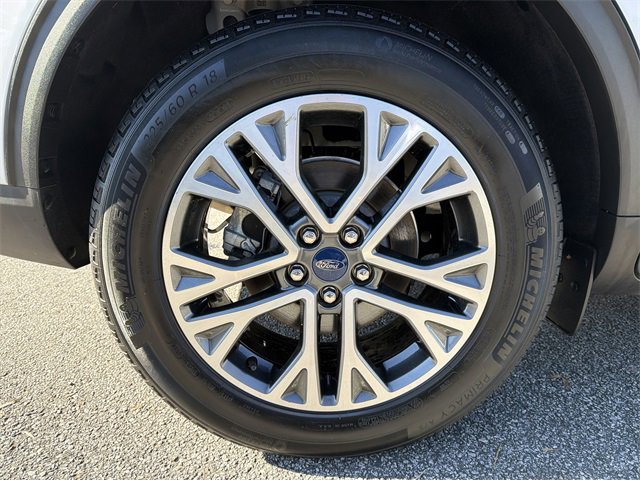 Used 2020 Ford Escape SEL image 17