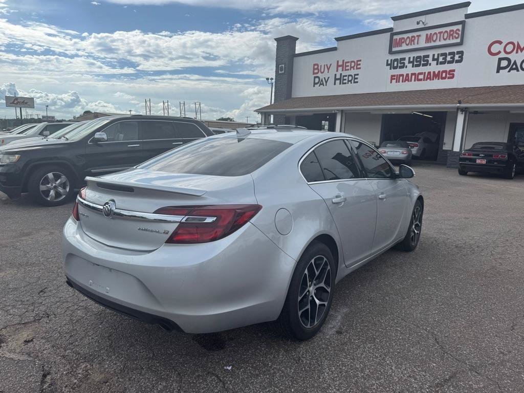 Used 2017 Buick Regal Sport Touring FWD image 6