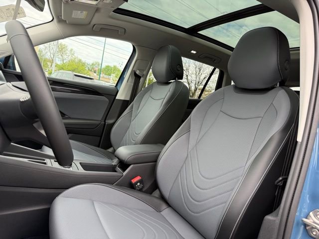 New 2026 Volkswagen Tiguan SE AWD/4WD image 13
