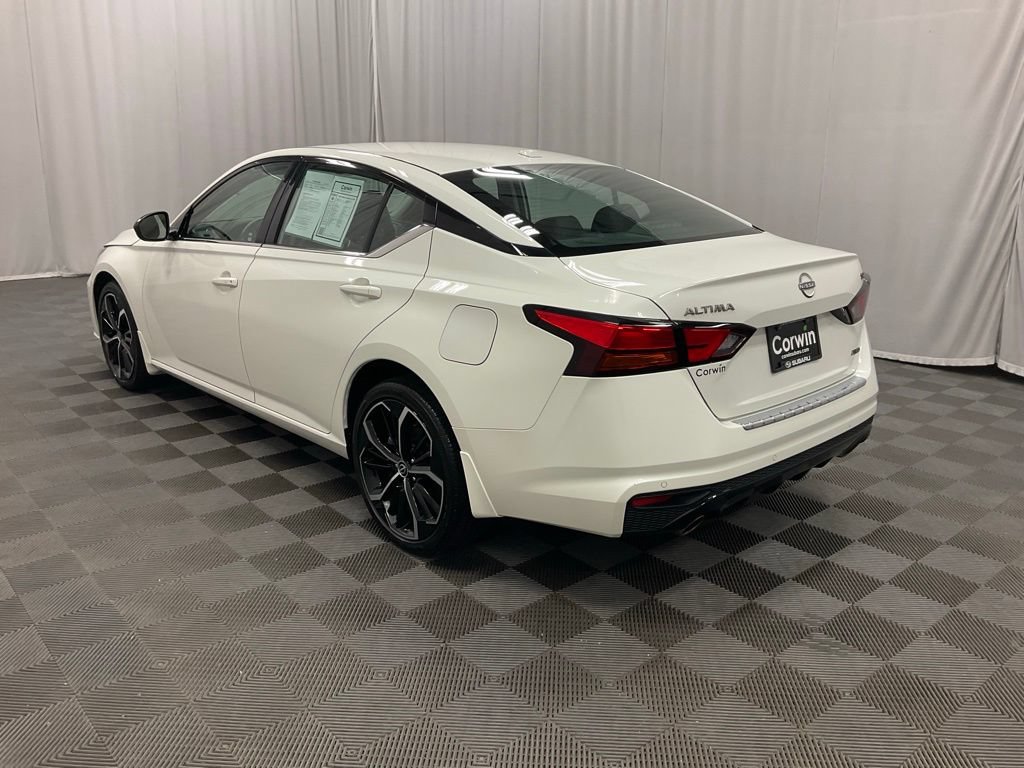 Used 2023 Nissan Altima 2.5 SR AWD/4WD image 8