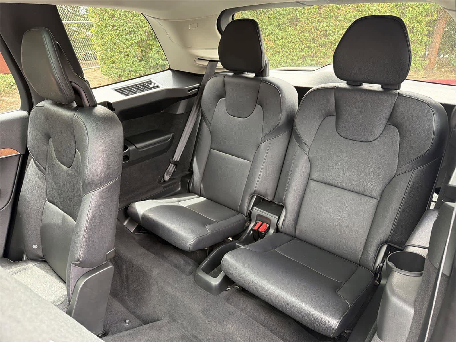 Used 2022 Volvo XC90 T8 Inscription Expression w/ Climate Package AWD/4WD image 42