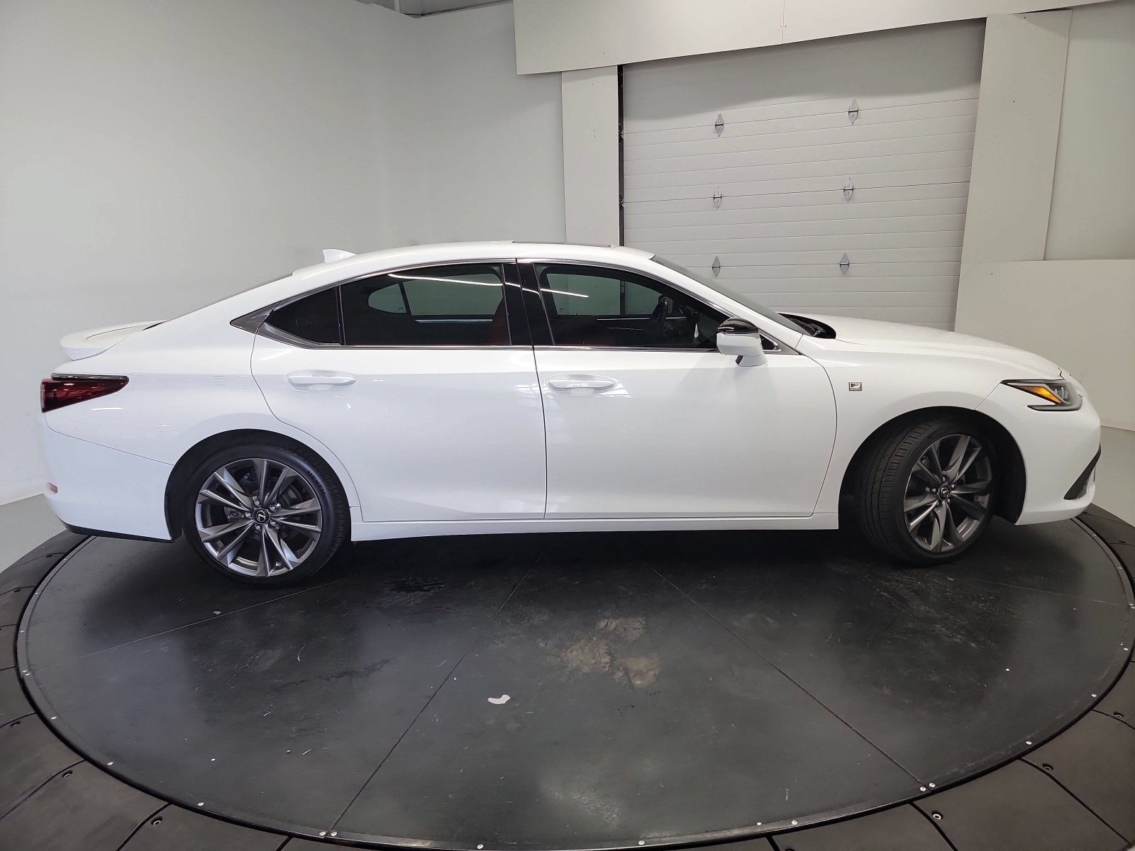 Used 2021 Lexus ES 350 F Sport w/ Accessory Package 2 FWD image 11