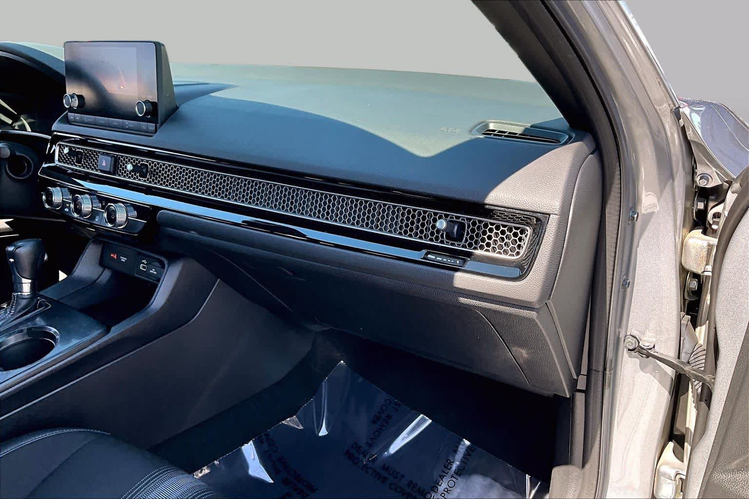 Used 2023 Honda Civic Sport image 19