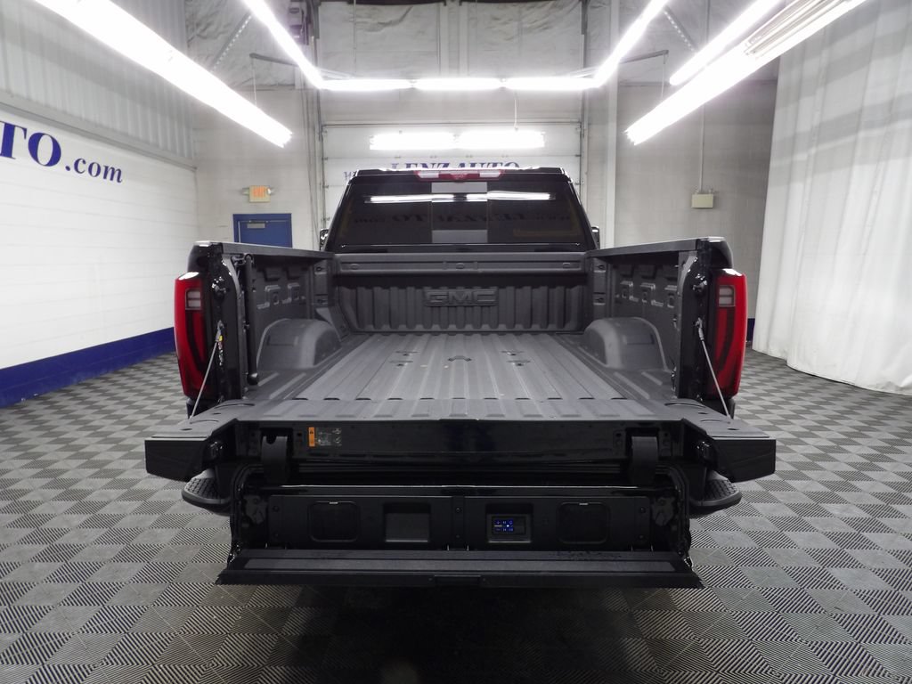 Used 2025 GMC Sierra 2500 Denali Ultimate AWD/4WD image 45