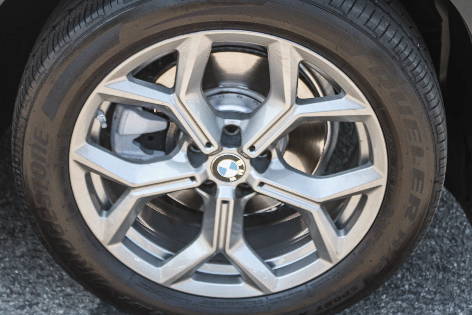 Used 2024 BMW X4 xDrive30i w/ Premium Package AWD/4WD image 10