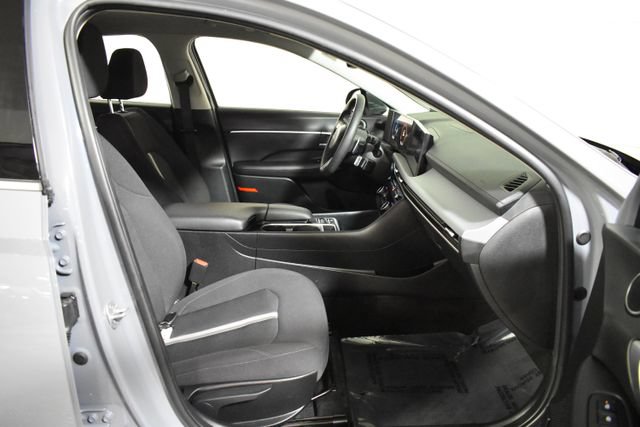 Used 2025 Hyundai Sonata SEL FWD image 34