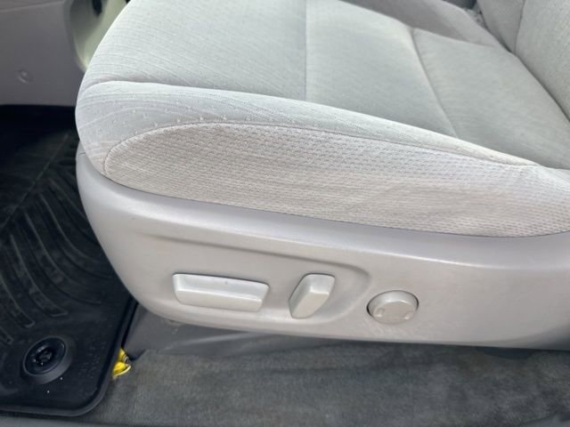 Used 2017 Toyota Sienna LE image 12