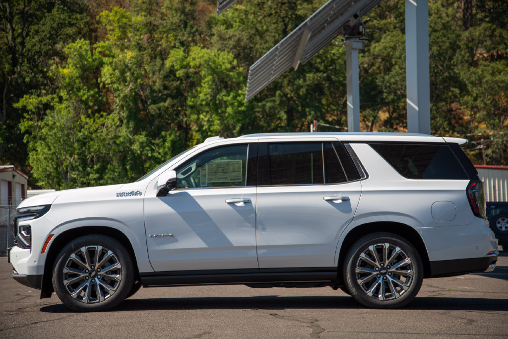 New 2026 Chevrolet Tahoe High Country AWD/4WD image 6