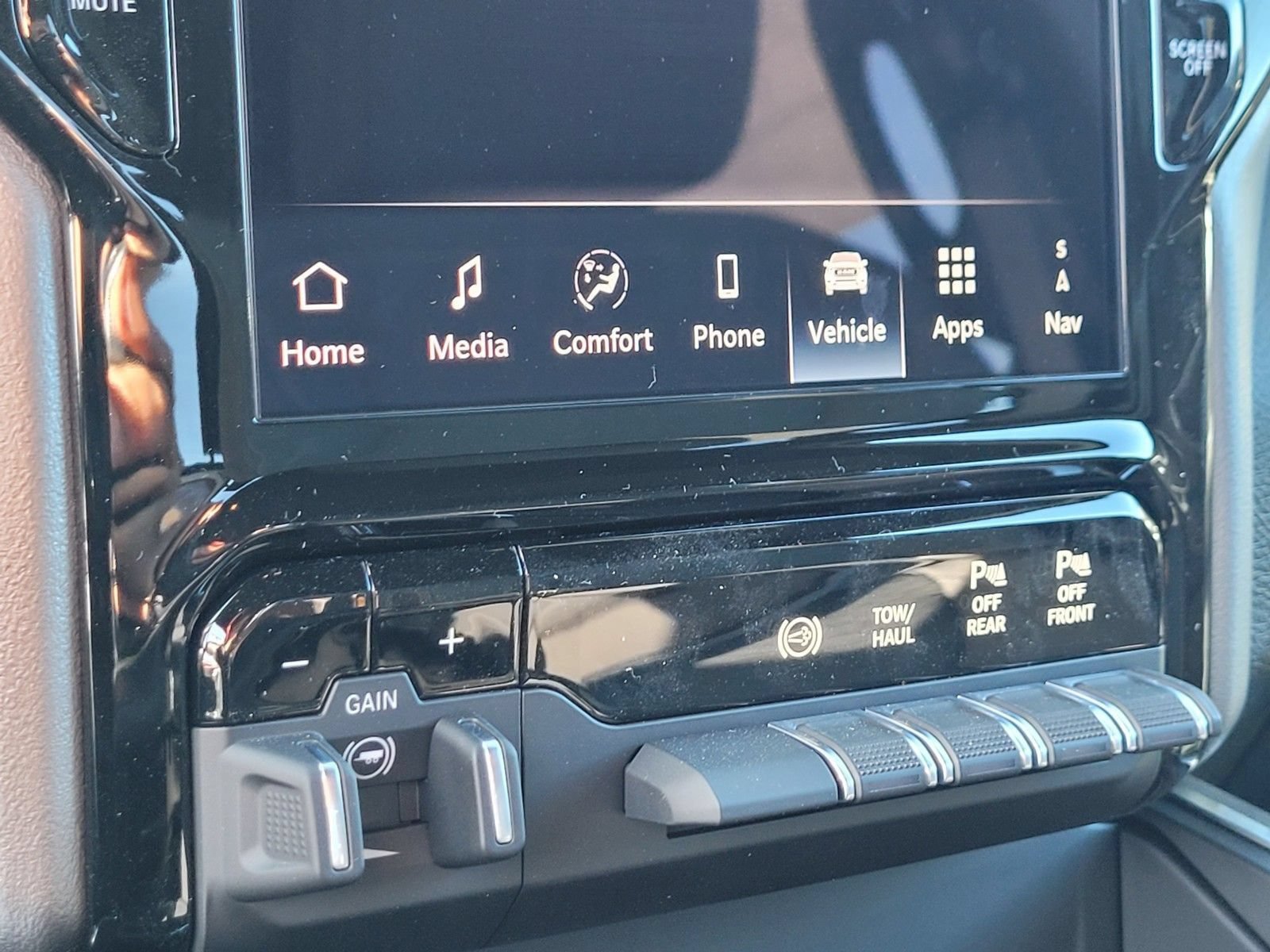 New 2026 RAM 2500 Big Horn AWD/4WD image 16