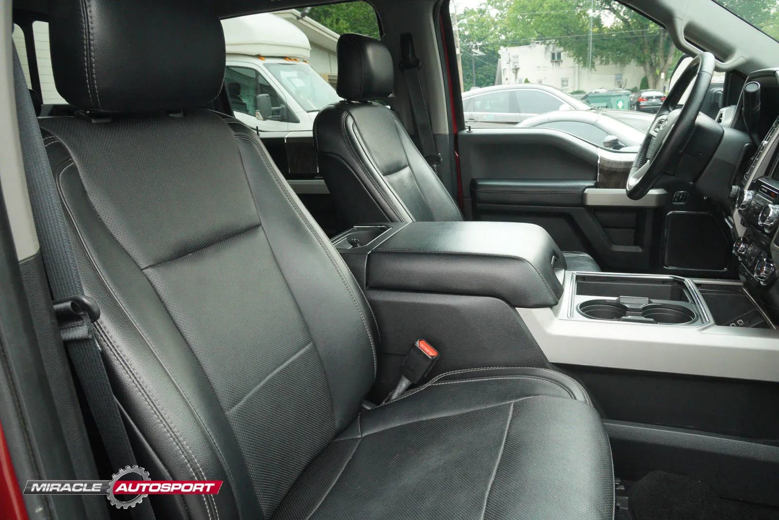 Used 2017 Ford F350 Lariat w/ Lariat Ultimate Package image 33