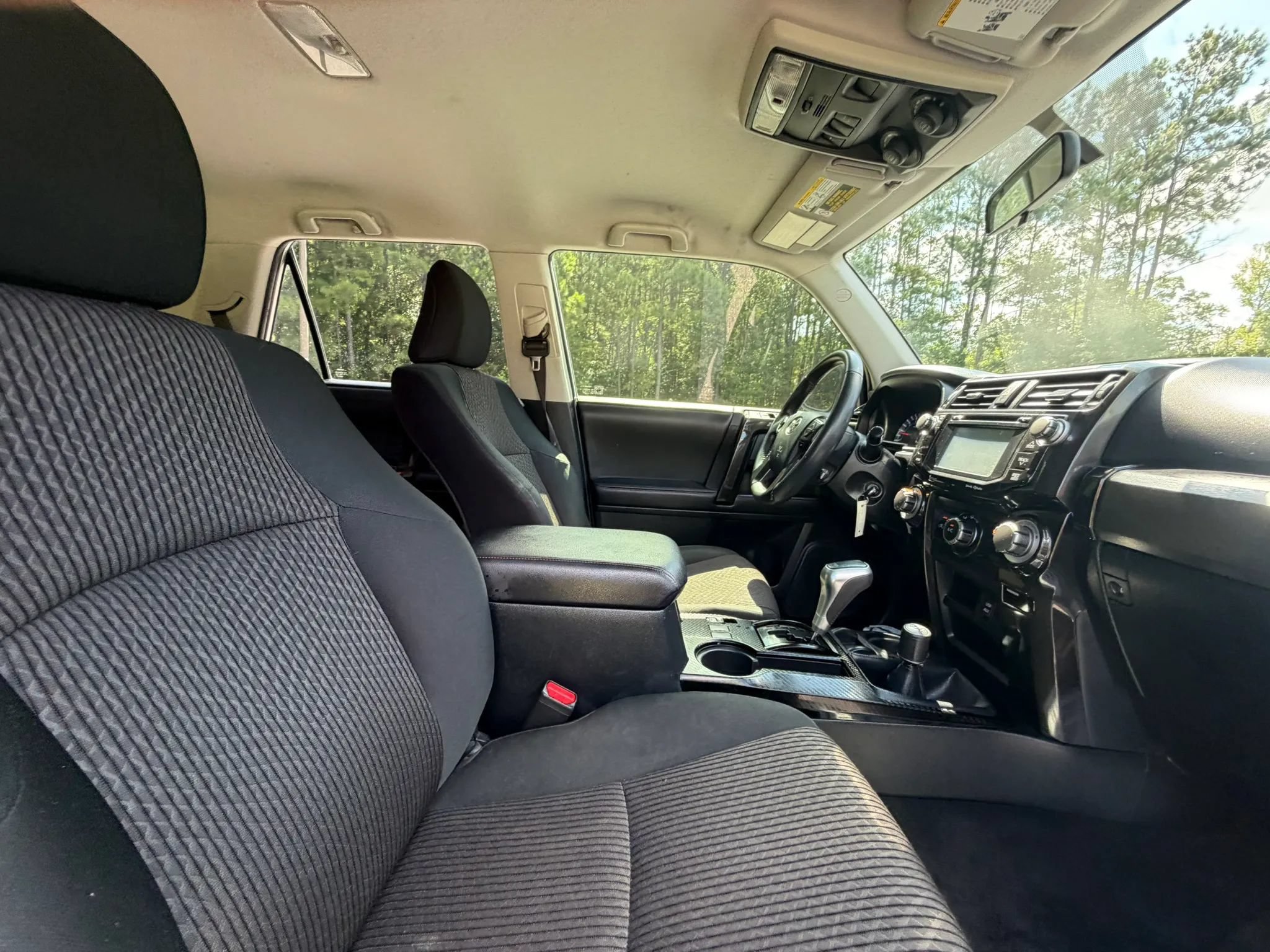 Used 2018 Toyota 4Runner TRD Off-Road AWD/4WD image 18