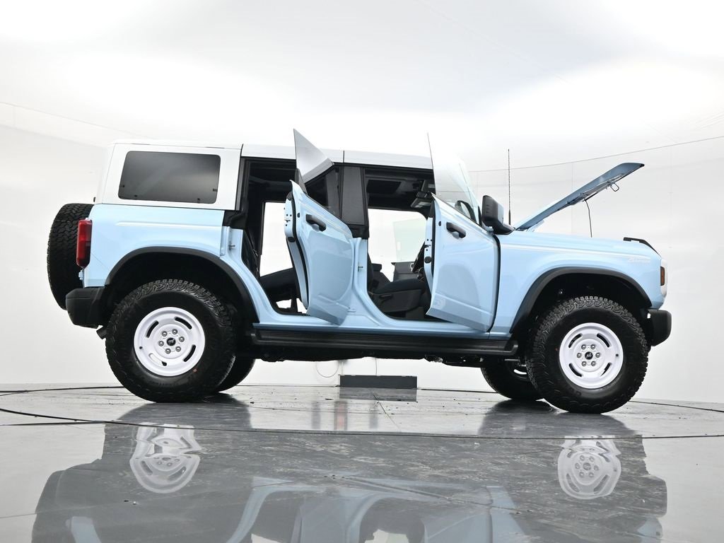New 2025 Ford Bronco Heritage Edition image 58