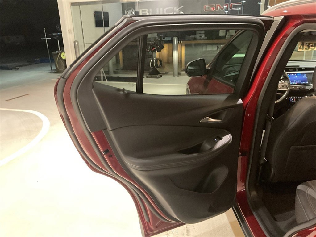 Used 2023 Buick Encore GX Select image 16