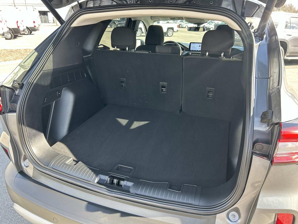 Used 2024 Ford Escape Active w/ Cold Weather Package image 13