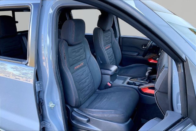 Used 2023 Nissan Frontier PRO-4X w/ Technology Package AWD/4WD image 19