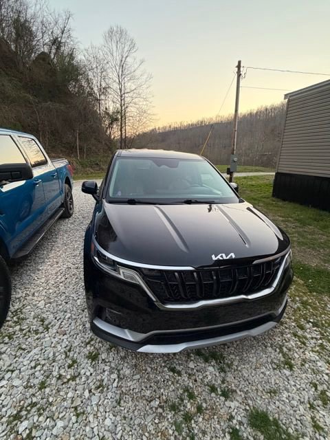 Used 2024 Kia Carnival LX image 16