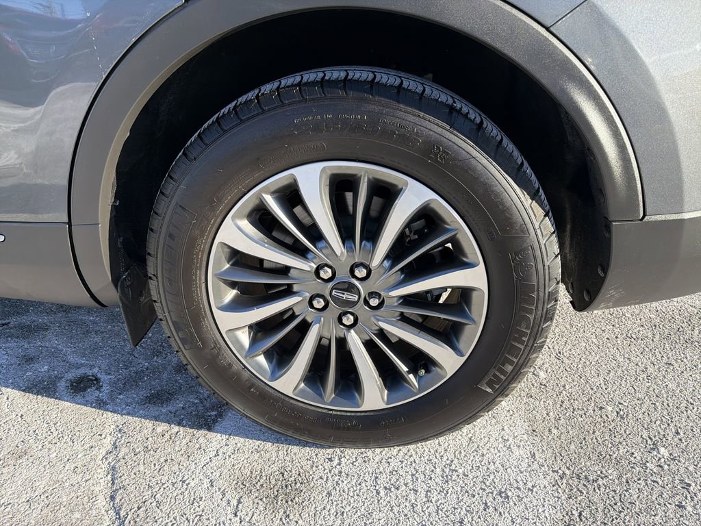 Certified 2023 Lincoln Nautilus AWD w/ Premium Package image 31