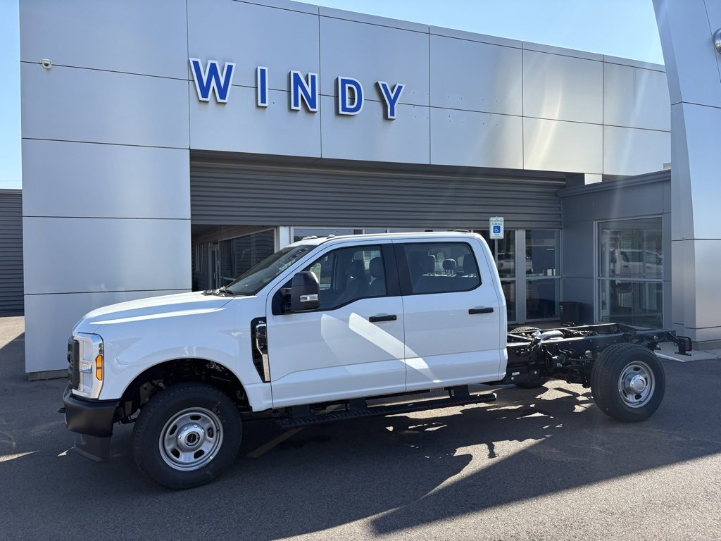 New 2026 Ford F350 XL video 1