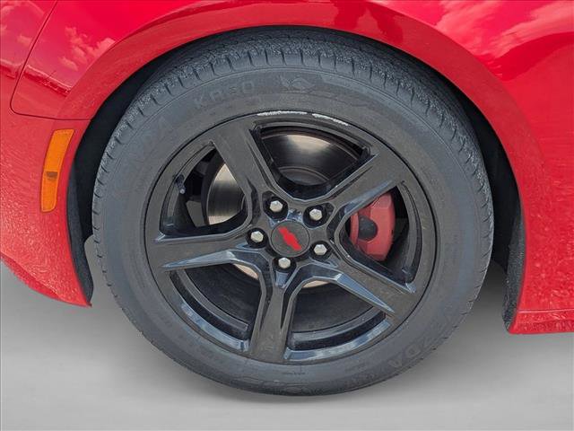 Used 2020 Chevrolet Camaro LT RWD image 10