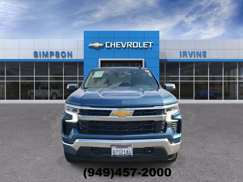 Used 2024 Chevrolet Silverado 1500 LT AWD/4WD image 3