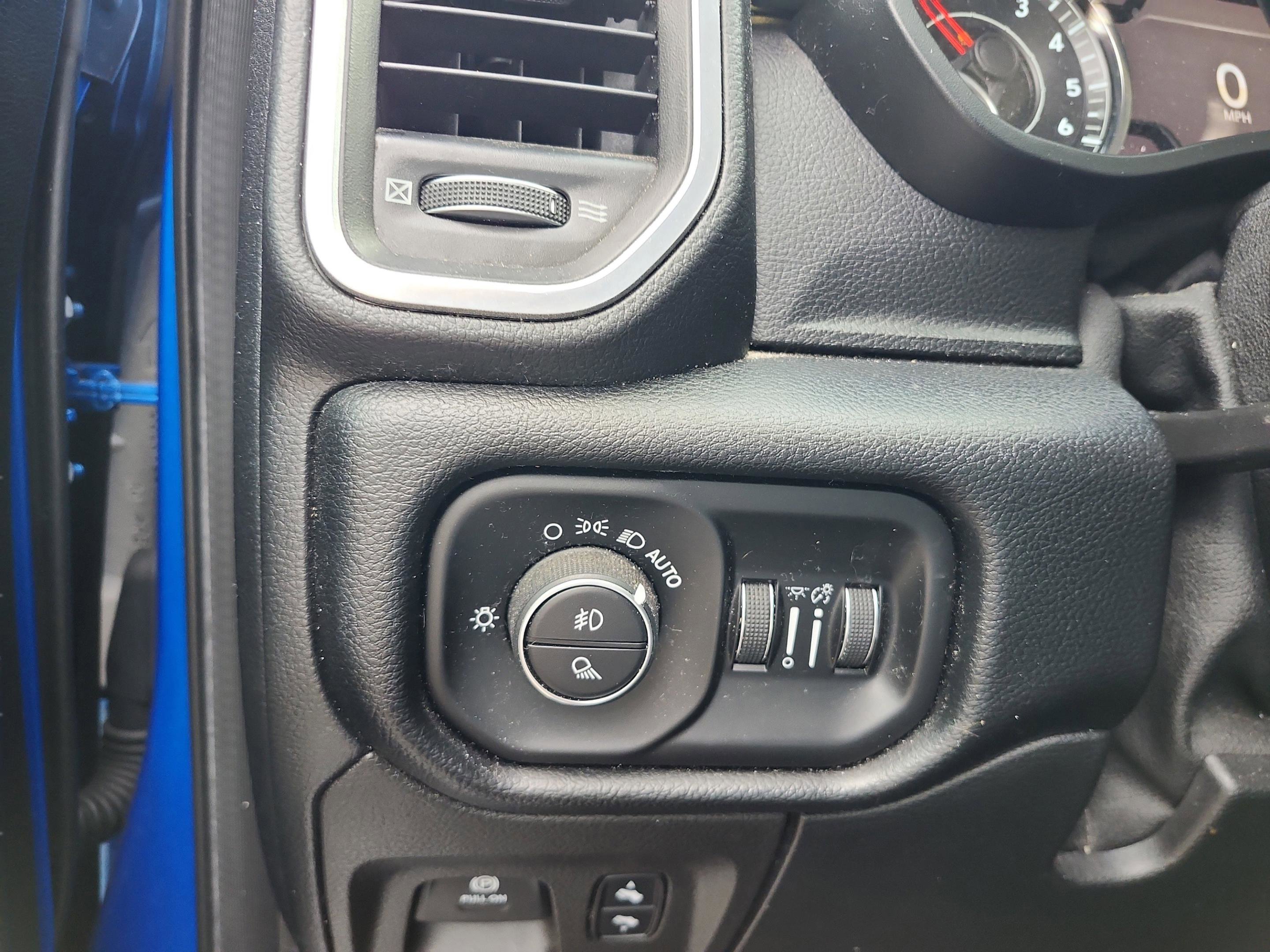 Used 2020 RAM 1500 Laramie image 13