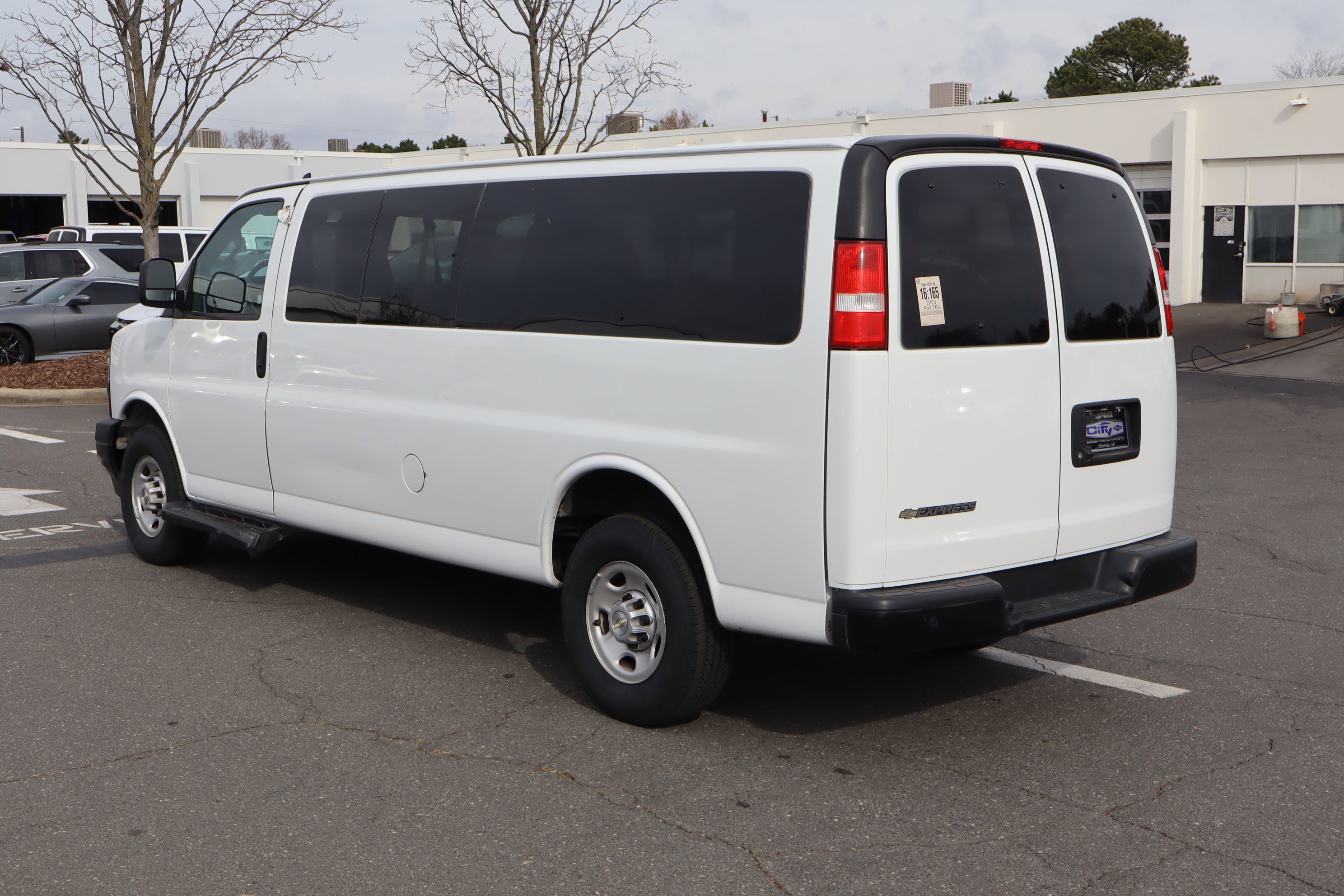 Used 2023 Chevrolet Express 3500 LS image 8