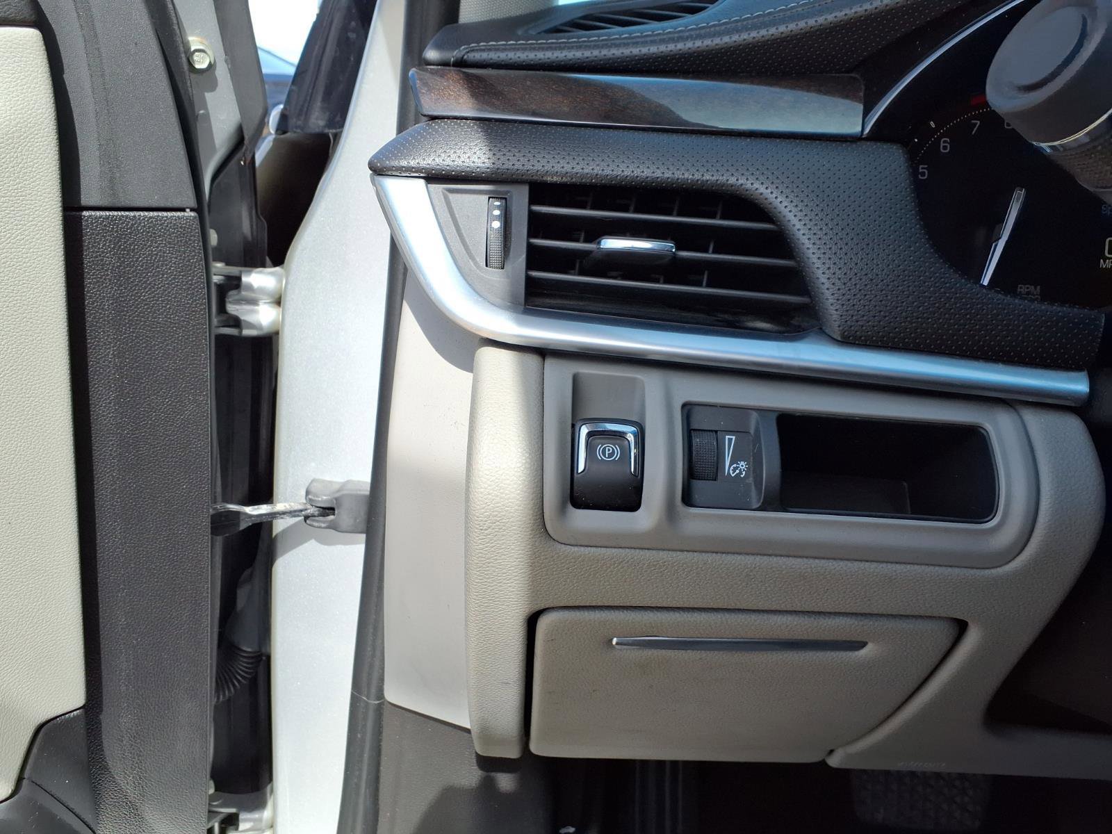 Used 2017 Cadillac XTS Luxury image 22