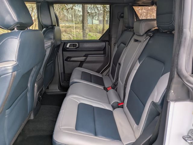 Used 2024 Ford Bronco Outer Banks w/ Sasquatch Package image 13