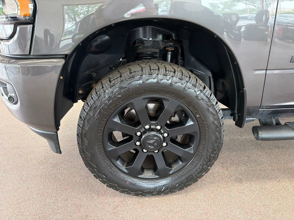 Certified 2024 RAM 2500 Big Horn w/ Night Edition AWD/4WD image 4