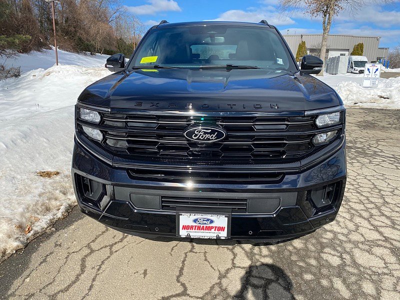 New 2026 Ford Expedition Max Platinum w/ Stealth Performance Package image 9