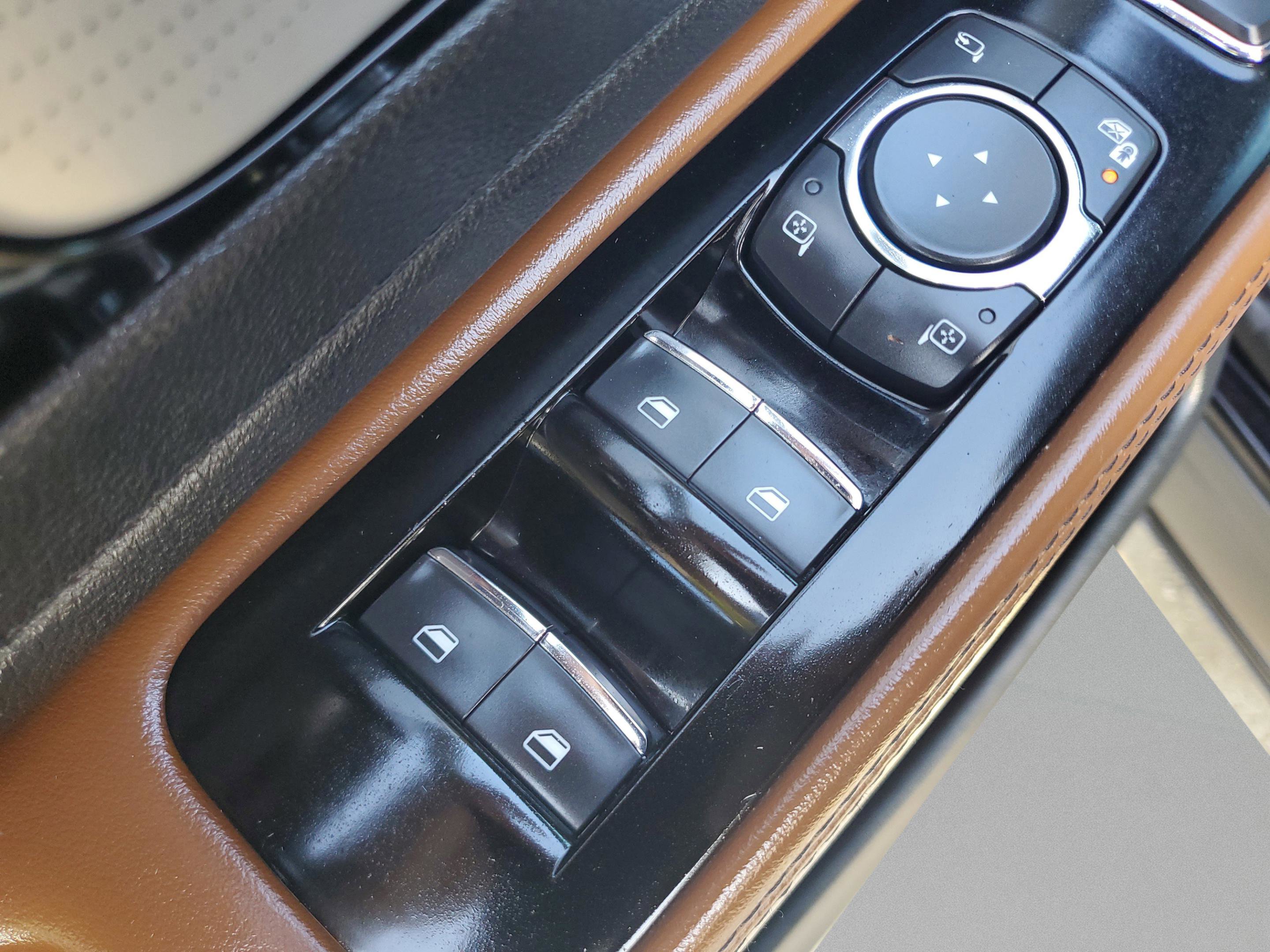 Used 2021 Lincoln Aviator Grand Touring w/ Equipment Group 302A image 17