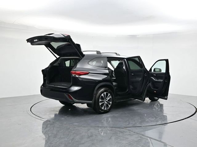 Used 2021 Toyota Highlander XLE image 50
