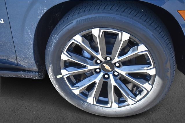 New 2026 Chevrolet Suburban High Country image 12